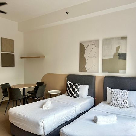 Mossaz Mana-Mana Suites Kuala Lumpur เปอตาลิงจายา ภายนอก รูปภาพ