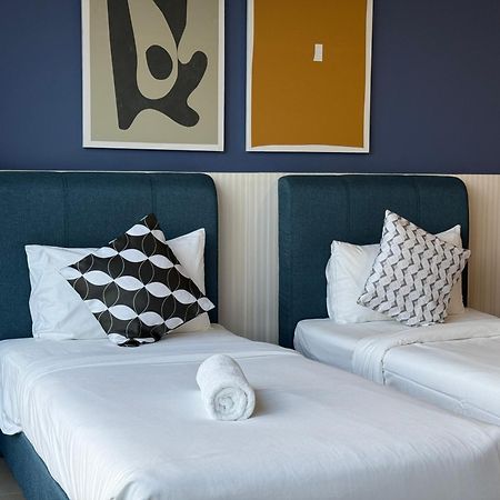 Mossaz Mana-Mana Suites Kuala Lumpur เปอตาลิงจายา ภายนอก รูปภาพ