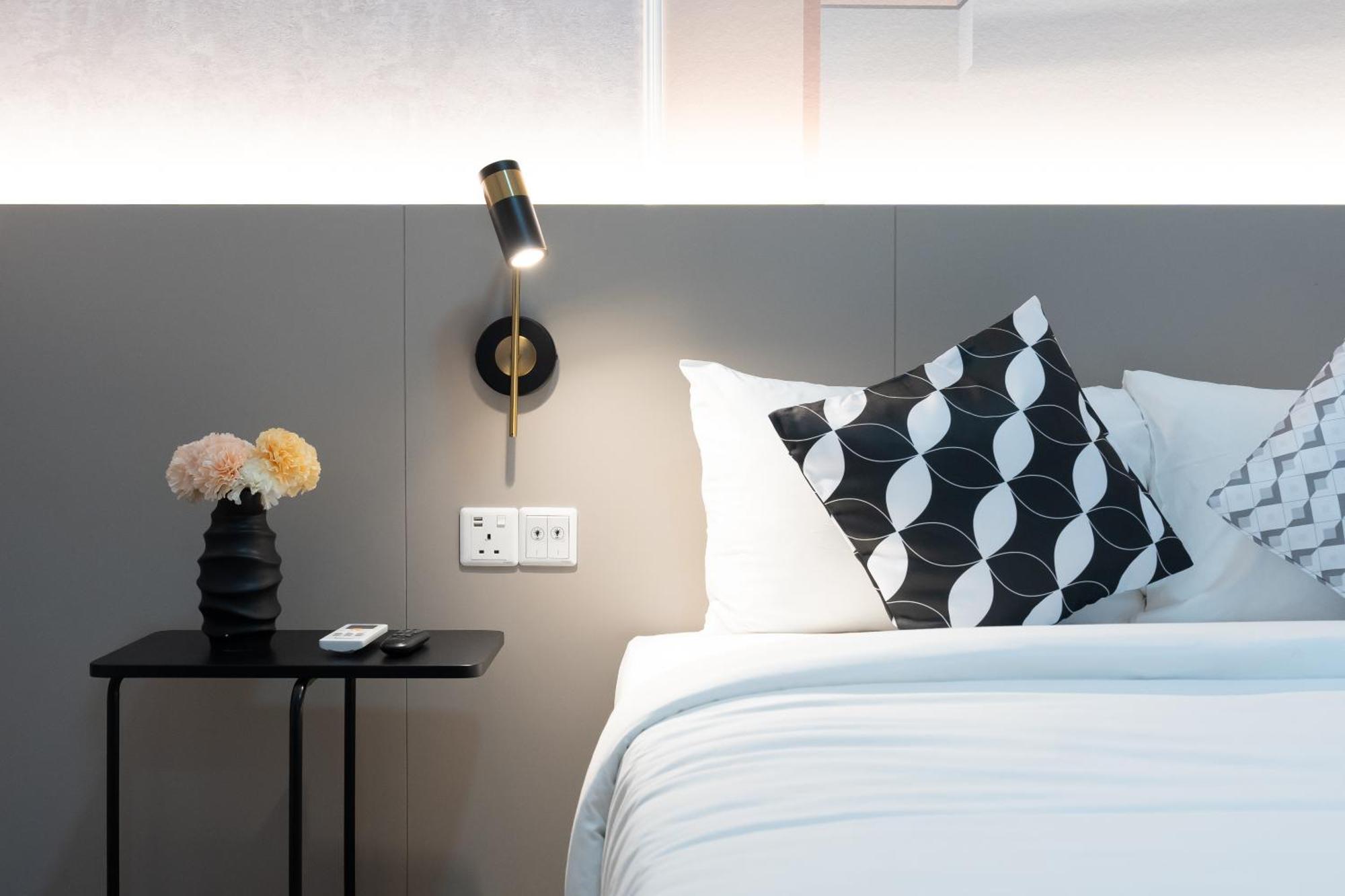 Mossaz Mana-Mana Suites Kuala Lumpur เปอตาลิงจายา ภายนอก รูปภาพ