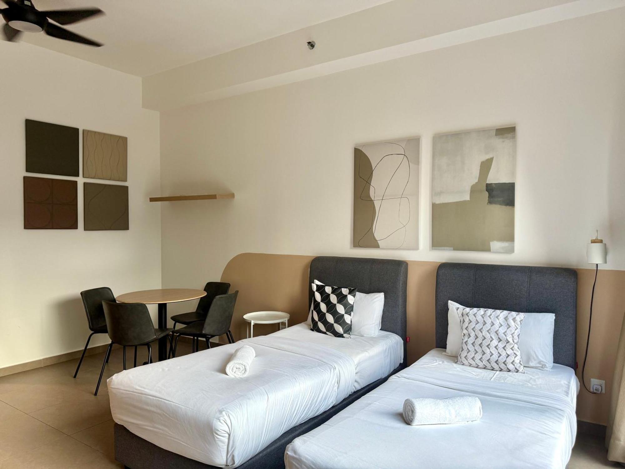 Mossaz Mana-Mana Suites Kuala Lumpur เปอตาลิงจายา ภายนอก รูปภาพ