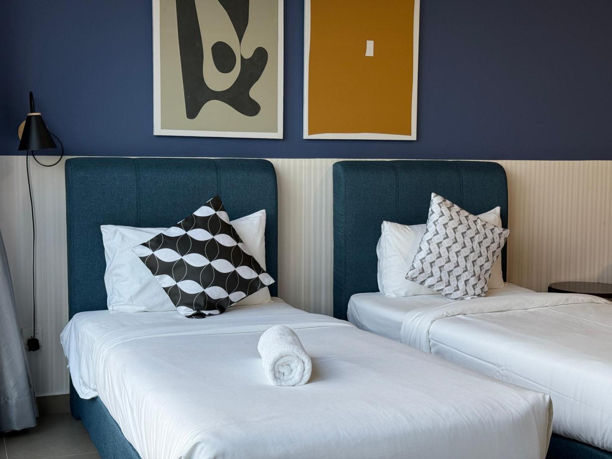 Mossaz Mana-Mana Suites Kuala Lumpur เปอตาลิงจายา ภายนอก รูปภาพ