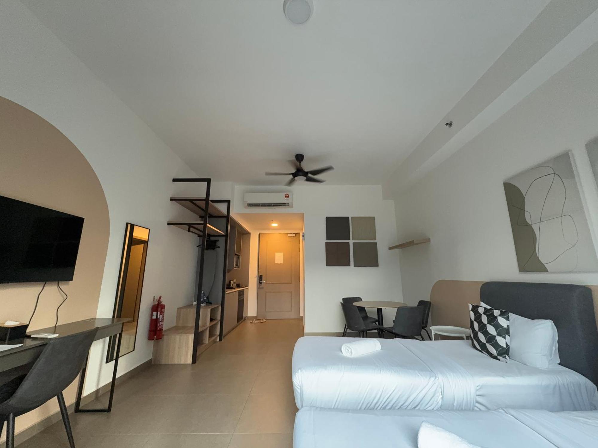 Mossaz Mana-Mana Suites Kuala Lumpur เปอตาลิงจายา ภายนอก รูปภาพ