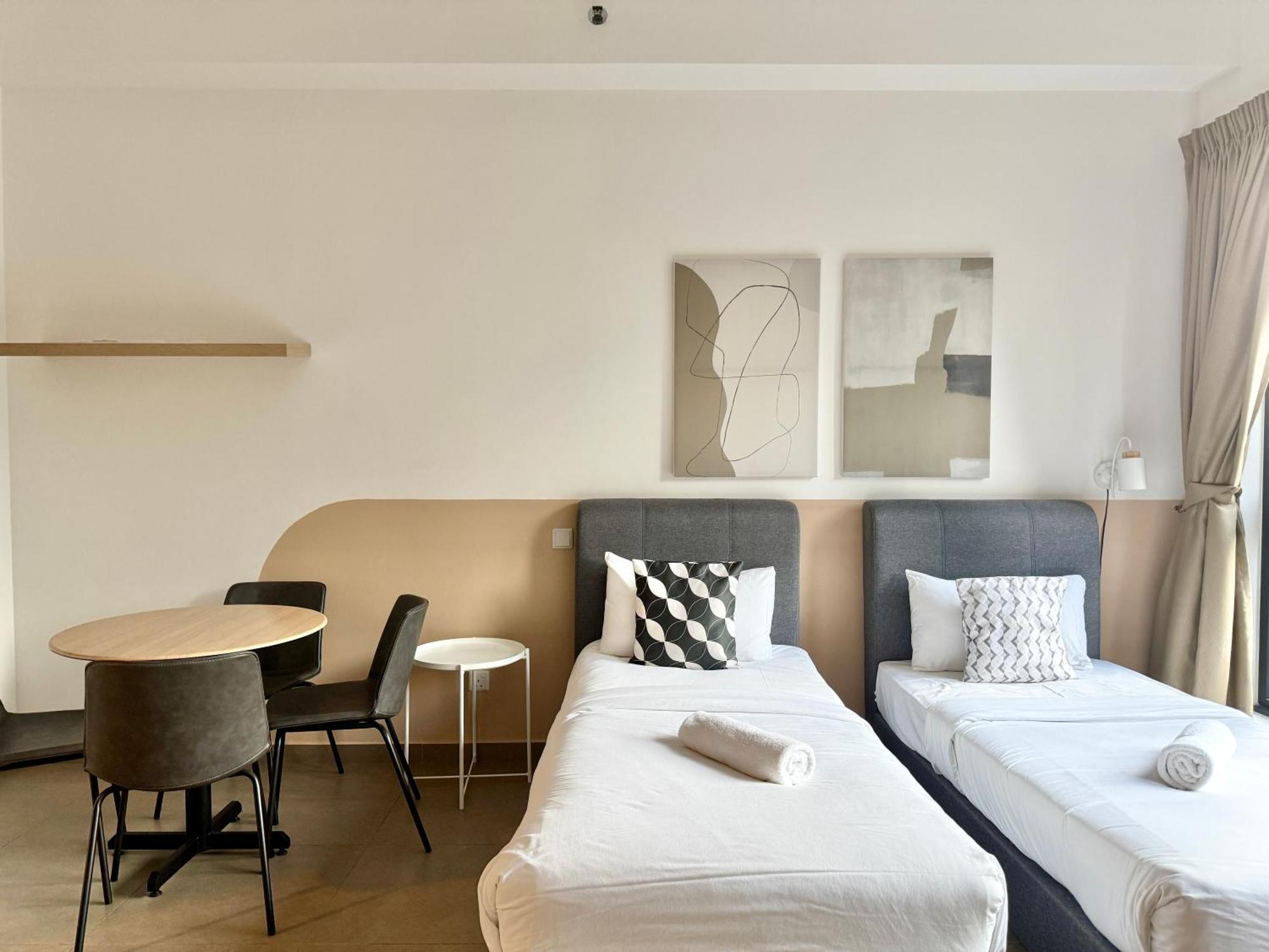 Mossaz Mana-Mana Suites Kuala Lumpur เปอตาลิงจายา ภายนอก รูปภาพ