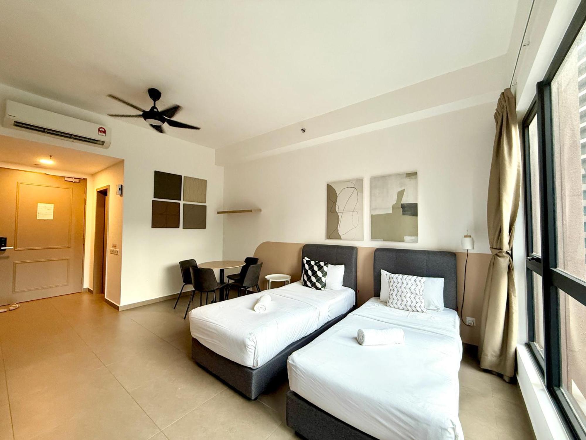 Mossaz Mana-Mana Suites Kuala Lumpur เปอตาลิงจายา ภายนอก รูปภาพ